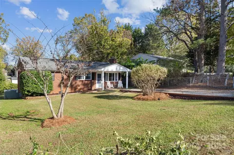 521 E Ohio Ave, Bessemer City, NC 28016