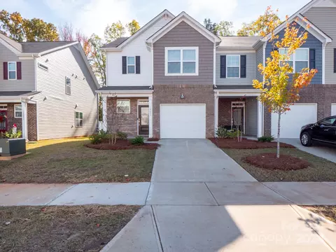 14057 Castle Nook Dr, Charlotte, NC 28273