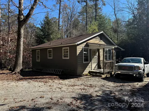 3424 Chimney Rock Rd, Hendersonville, NC 28792