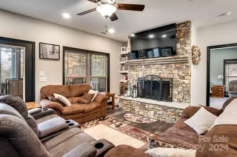 51 Red Mountain Rd, Sylva, NC 28779 photo 15