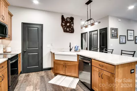 51 Red Mountain Rd, Sylva, NC 28779 photo 9