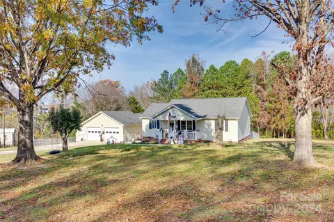 518 Ponderosa Dr, Fort Mill, SC 29707