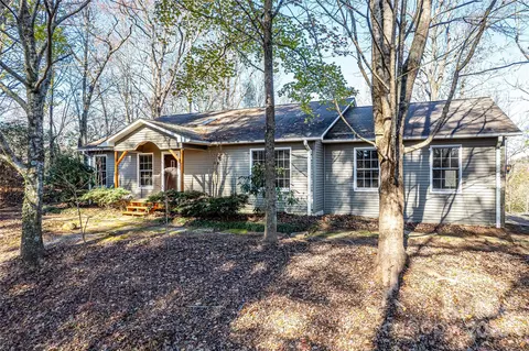 183 Wildwood Way, Lake Toxaway, NC 28747