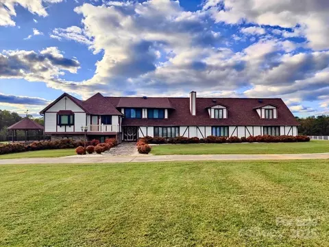 4556 Harley Davidson Dr, Catawba, NC 28609