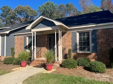 242 Pointe Cir, Rock Hill, SC 29732