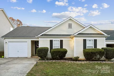 9215 Pinaceal 87 Ct #87, Charlotte, NC 28215
