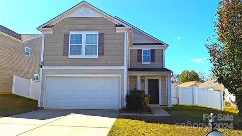 6935 Nathan Dr, Charlotte, NC 28269