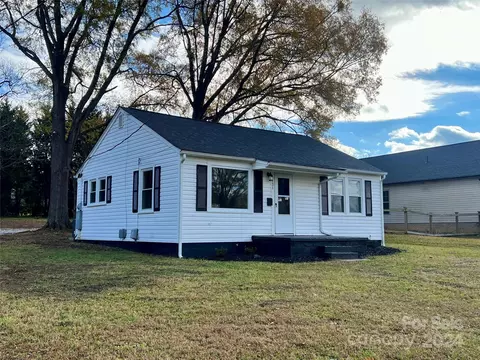 131 Westover Ave, Kannapolis, NC 28081