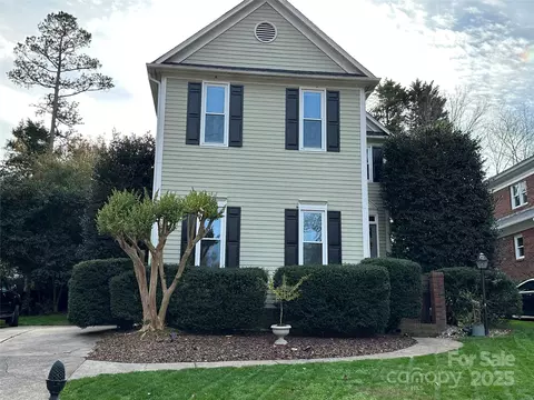 Exterior - 215 Hobbs St, Davidson, NC 28036 photo 3 of 5