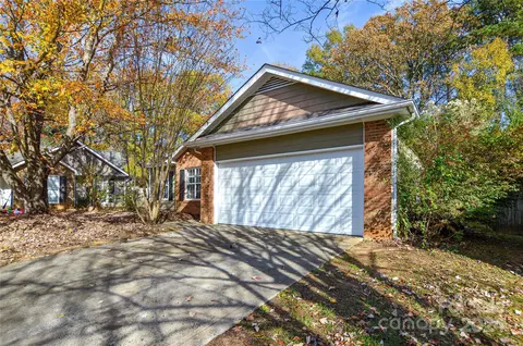 5900 White Cliffs Dr, Monroe, NC 28110 photo 2