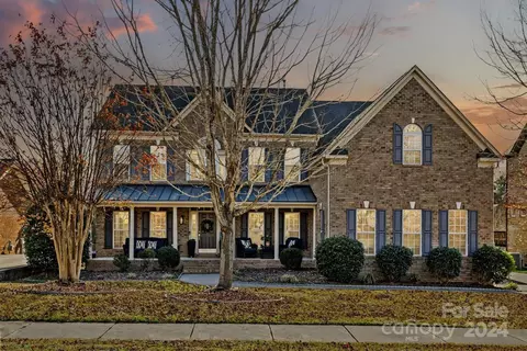 1115 Crooked River Dr, Waxhaw, NC 28173