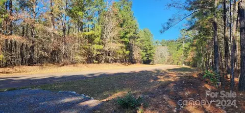 306 Riverbluff Ln, Lilesville, NC 28091