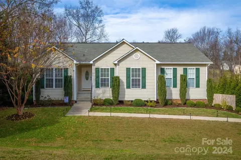 221 Doe Run, Morganton, NC 28655