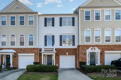 5463 Werburgh St, Charlotte, NC 28209