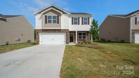 148 Ashelyn Park Dr, Fletcher, NC 28732