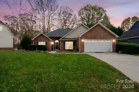 3637 Easthampton Dr, Gastonia, NC 28056