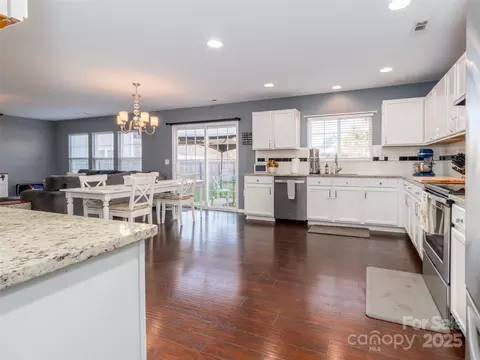 207 Lameshur Ln, Monroe, NC 28110 photo 9