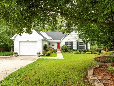 3004 Redan Ct, Matthews, NC 28105