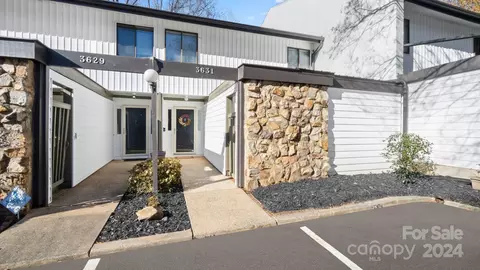 3631 Maple Glenn Ln, Charlotte, NC 28226