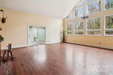 Living - 1202 Brook Dr, Lancaster, SC 29720 photo 1 of 3