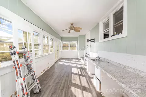 Exterior - 407 King St, Monroe, NC 28110 photo 2 of 5