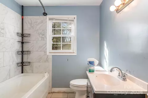 Bath - 407 King St, Monroe, NC 28110 photo 1 of 1