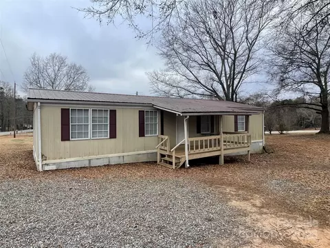 523 New House Rd, Ellenboro, NC 28040