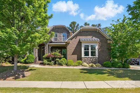 16515 Governors Club Ct, Charlotte, NC 28278