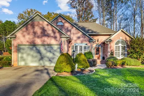 1315 Ashley Park Dr, Rock Hill, SC 29732