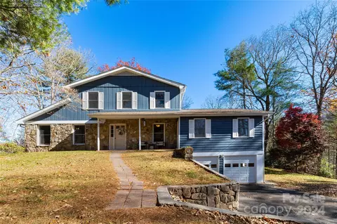 249 Archway Dr, Cullowhee, NC 28723