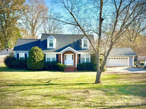 1315 S Point Rd, Belmont, NC 28012