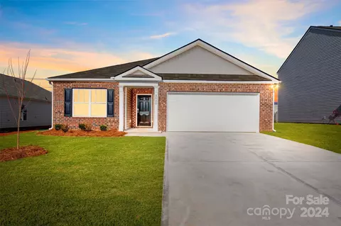 160 Callie River Ct, Clyde, NC 28721