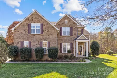 1406 Lonan Dr, Waxhaw, NC 28173