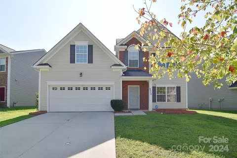9316 Macquarie Ln, Charlotte, NC 28227