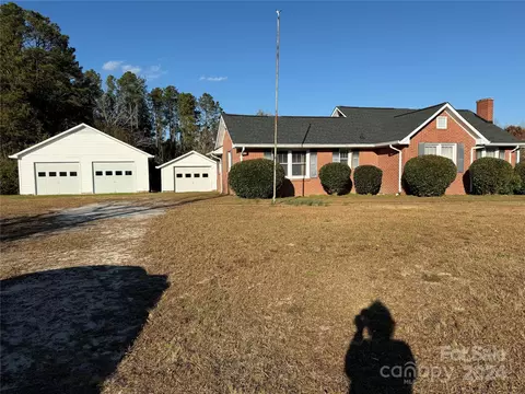 6989 Kershaw Camden Hwy, Kershaw, SC 29067