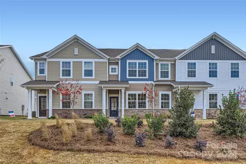 9732 Inkberry Dr, Gastonia, NC 28056
