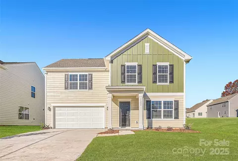 1604 Cannonball Ln, Bessemer City, NC 28016