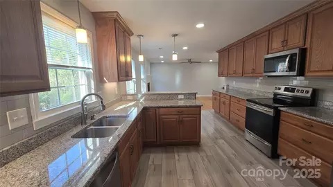 433 Pamela St, Gastonia, NC 28054