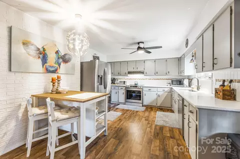 347 Knob Hill Estates Rd, Sylva, NC 28779 photo 9