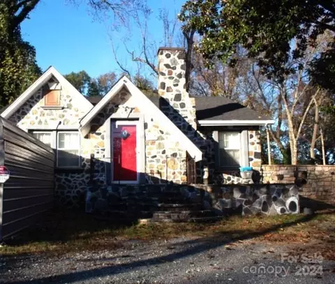 4015 Glenwood Dr, Charlotte, NC 28208