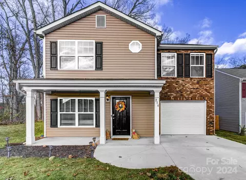 216 Roper St, Candler, NC 28715