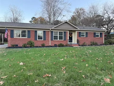 1924 Lincolnton Hwy, Cherryville, NC 28021