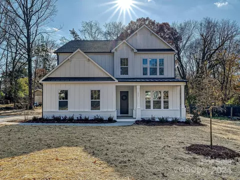 3837 Bon Rea Dr, Charlotte, NC 28226