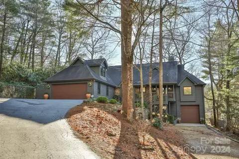 141 Rushing Springs Ln, Sapphire, NC 28774