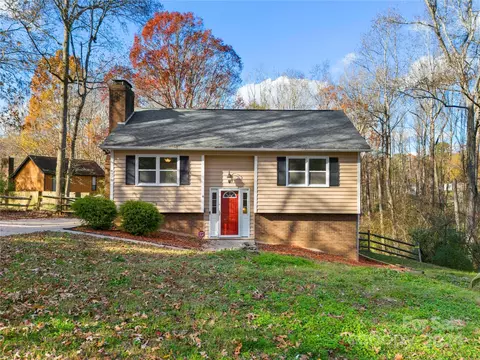 4378 Eastridge Dr, Gastonia, NC 28056