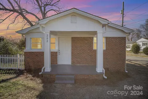 252 Malvern Sw Dr SW, Concord, NC 28025