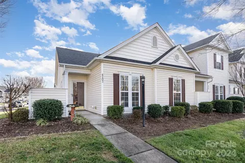 6203 Tyrel Ln, Harrisburg, NC 28075