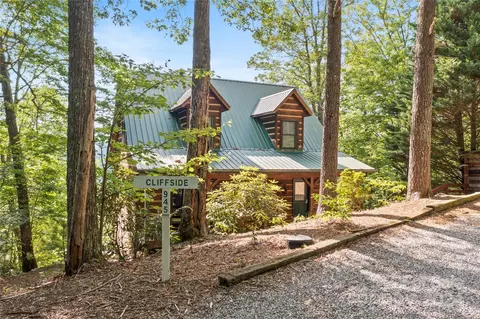 945 Wagon Ridge Ln, Ferguson, NC 28624
