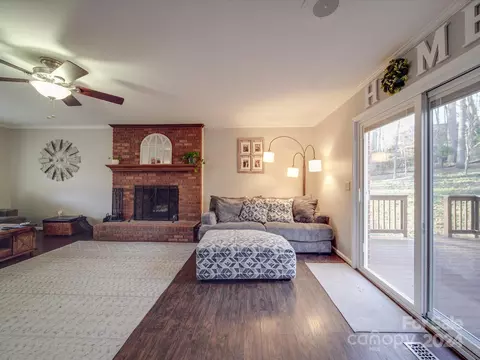 130 Devine St, Stanley, NC 28164 photo 3