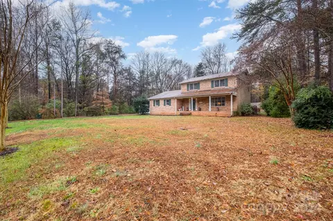 8214 Addison Dr, Harrisburg, NC 28075